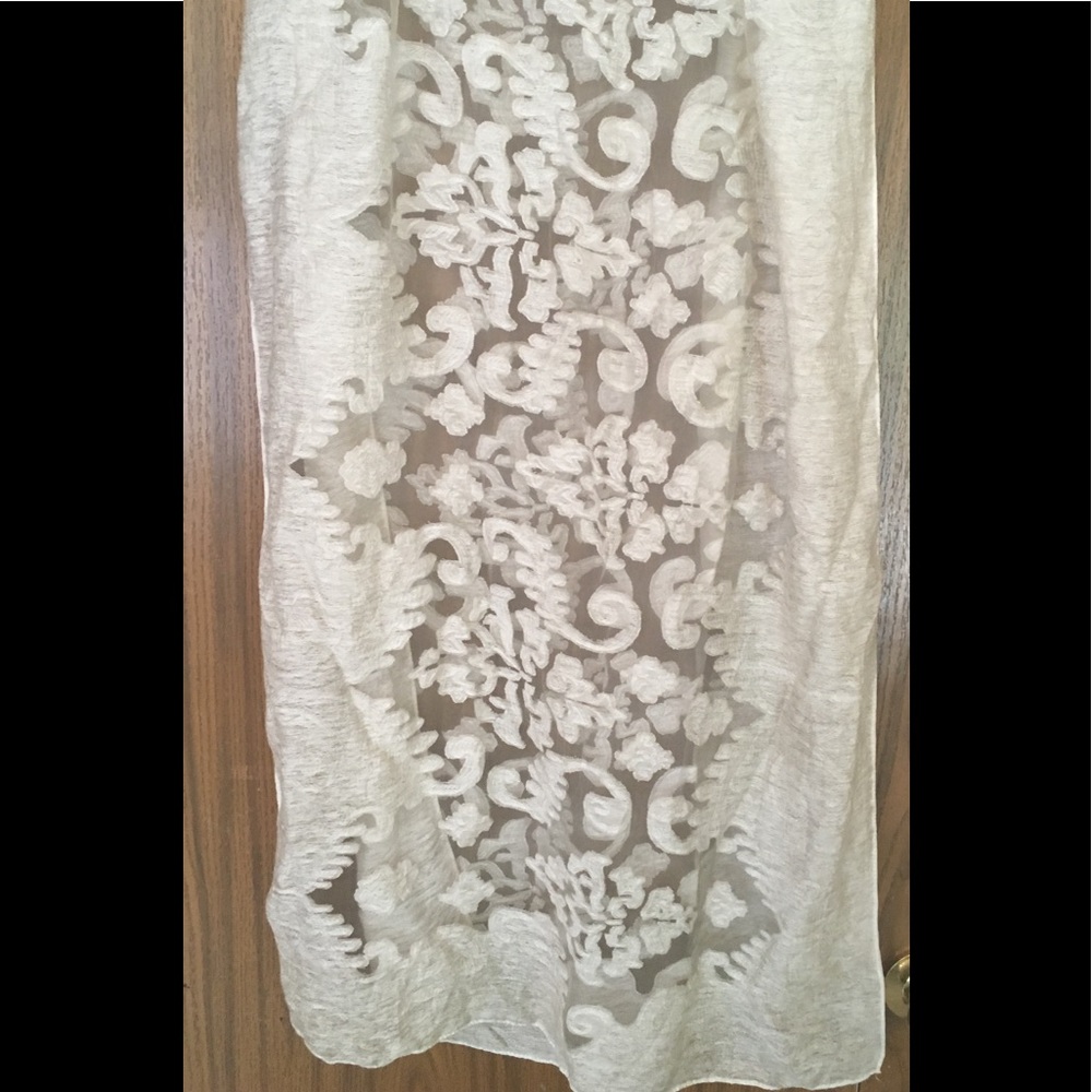 NWT Pretty Persuasions Long Cream/Off White Sheer Patterned Scarf